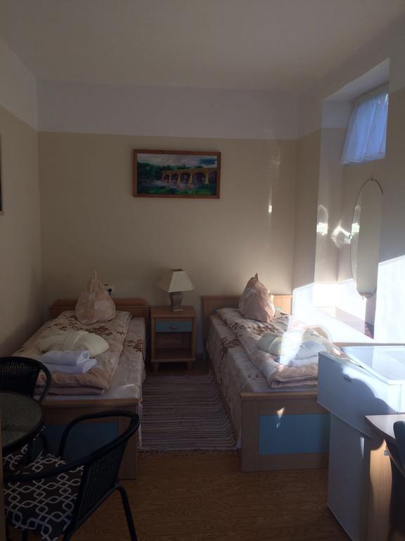 Viesu Nams Mezu 13 Ventspils Exterior foto