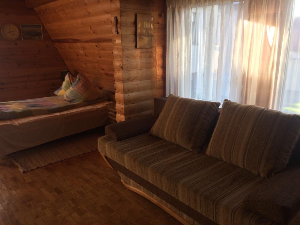 Viesu Nams Mezu 13 Ventspils Exterior foto
