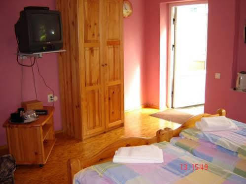 Viesu Nams Mezu 13 Ventspils Exterior foto